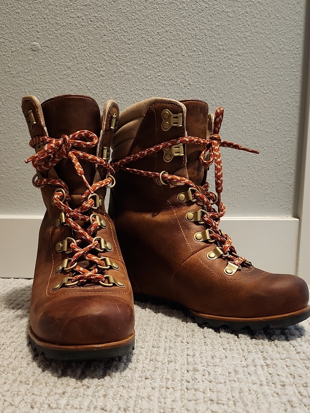 Sorel Leather Conquest Ankle Boots